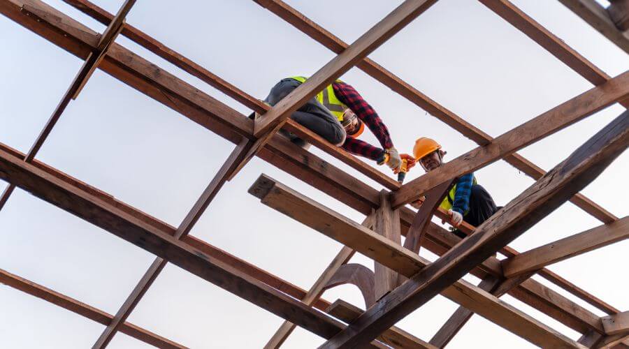 Professional gutter cleaning services in New London, TX